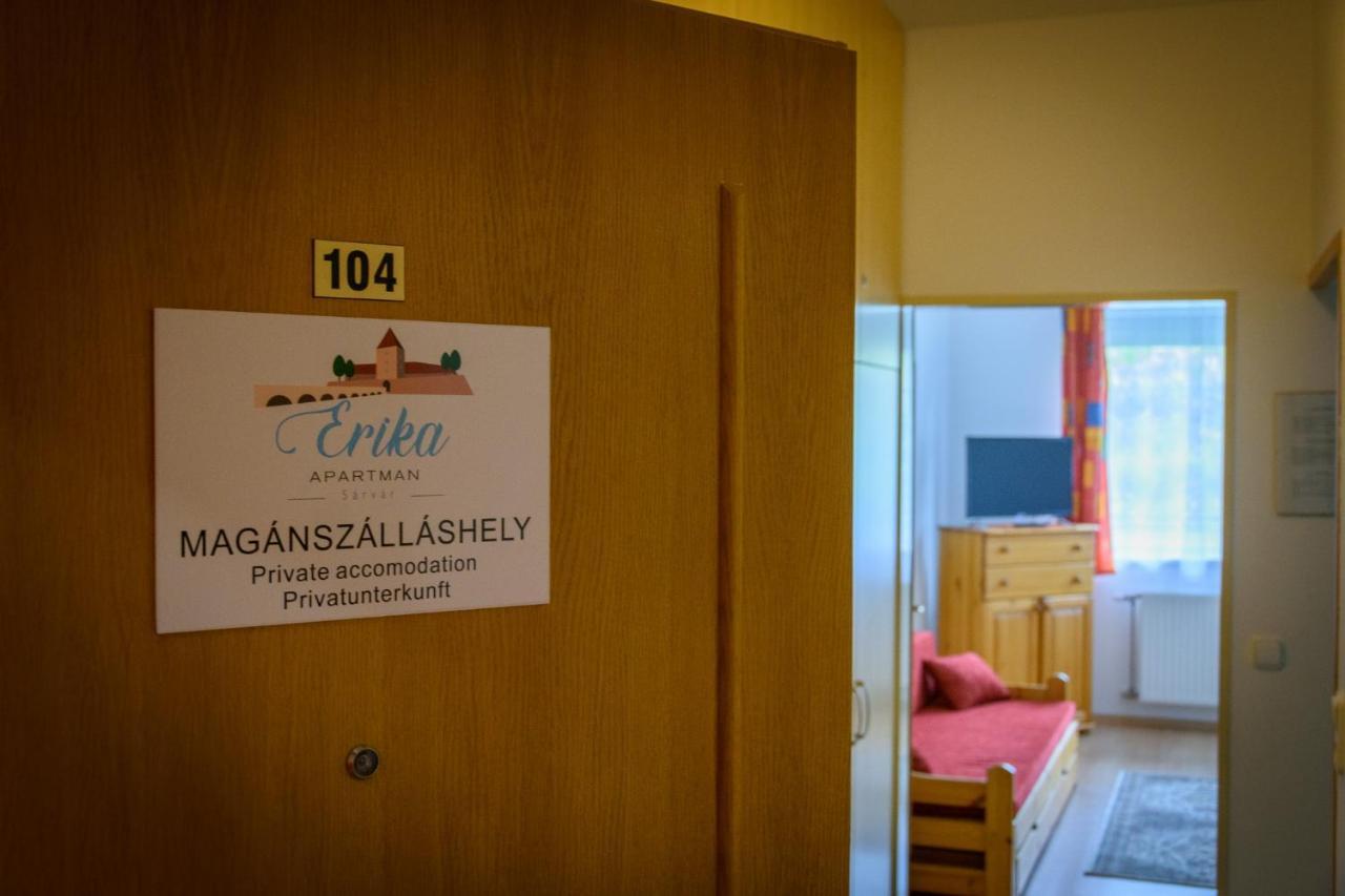 Erika Apartman Sarvar Ngoại thất bức ảnh